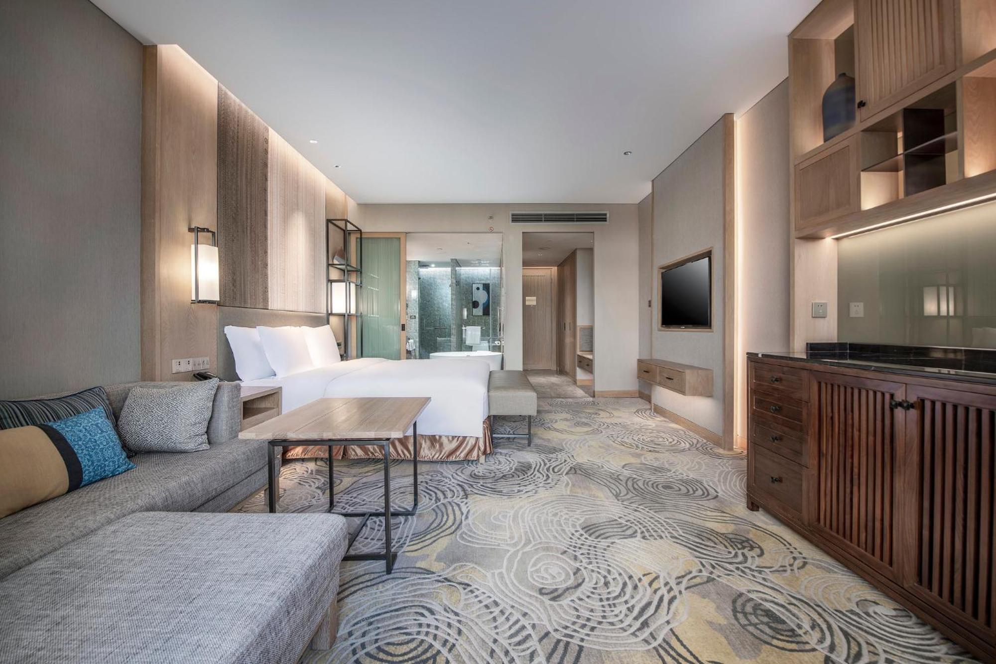 Отель Crowne Plaza - Kunming Ancient Dian Town By Ihg Экстерьер фото